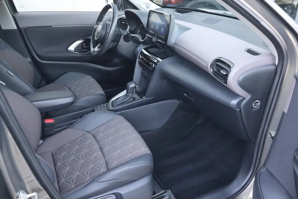 Toyota Yaris Cross 1.5 Hybrid Executive uit 2022, foto 3