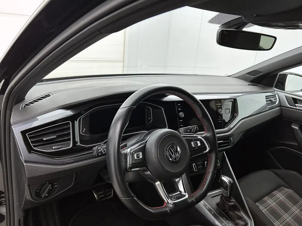 Volkswagen Polo 2.0 TSI GTI Virtual uit 2020, foto 2
