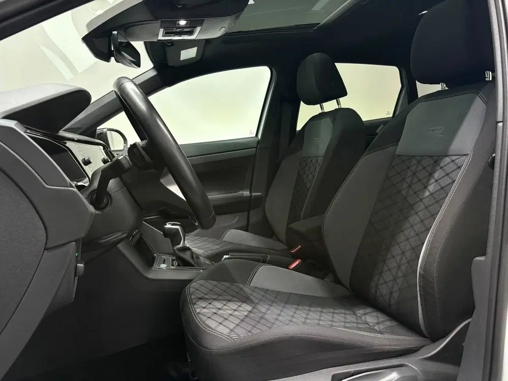 Volkswagen Taigo 1.0 TSI R-Line Pano Keyless Trekhaak Camer uit 2022, foto 12