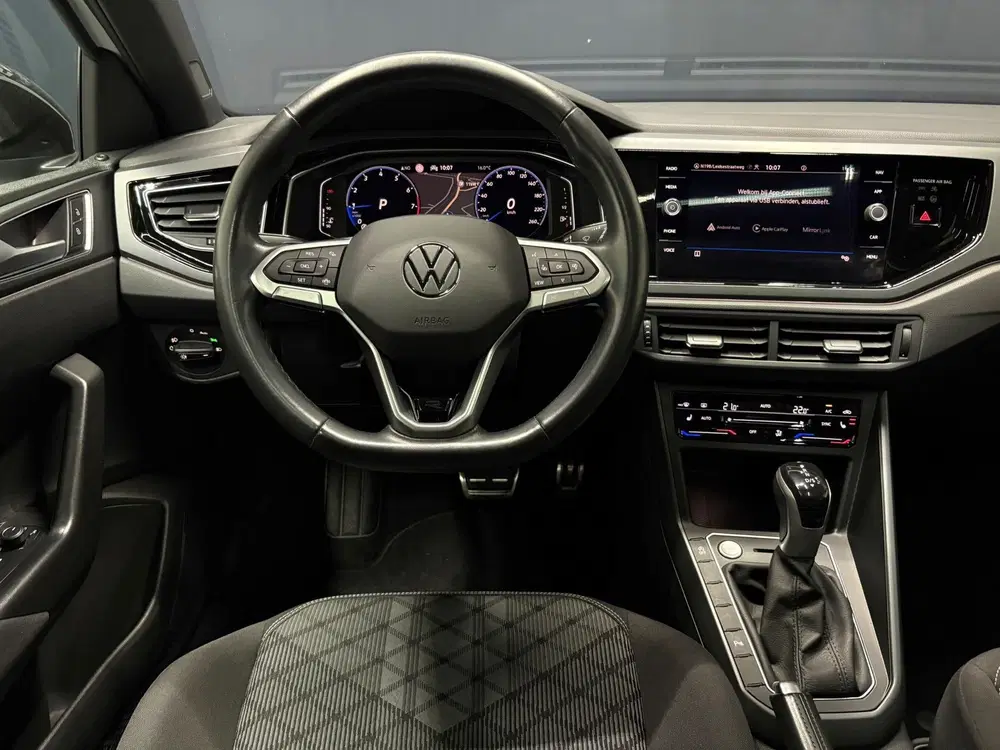 Volkswagen Taigo 1.0 TSI R-Line Pano Keyless Trekhaak Camer uit 2022, foto 9