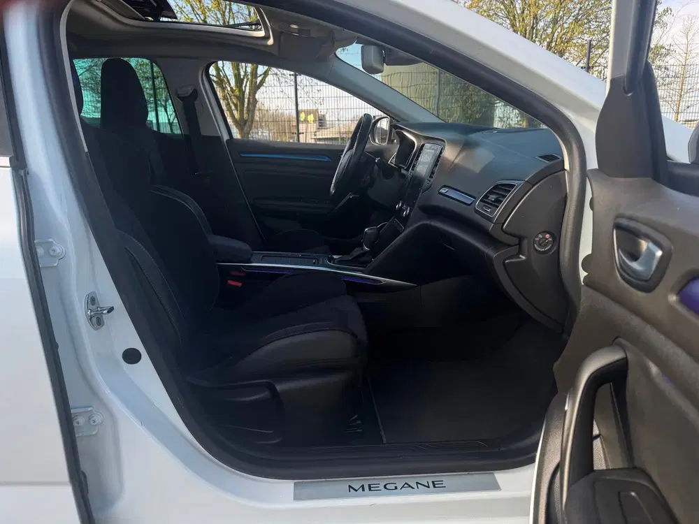 Renault Megane 1.3 TCe GT-Line Aut Panodak LED Camera uit 2019, foto 14