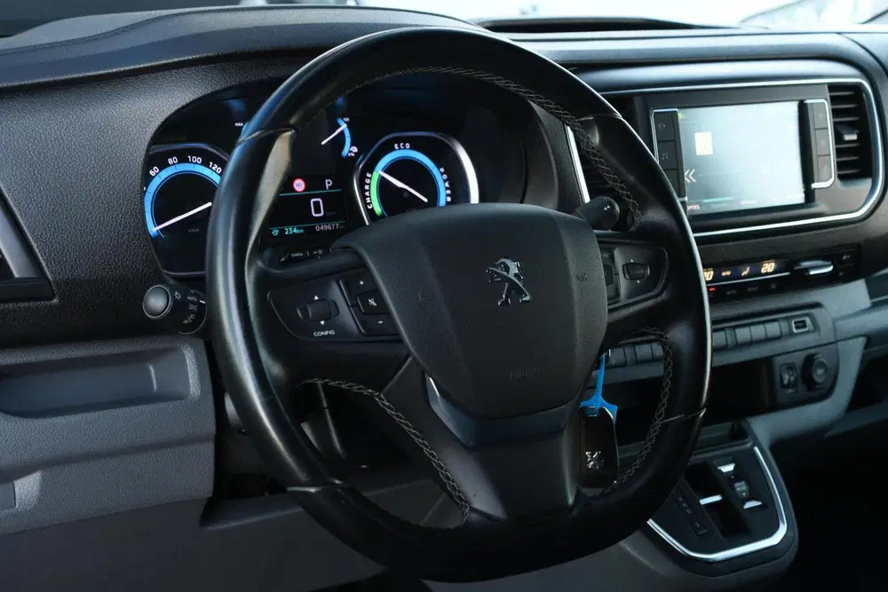 Peugeot Expert Pro 75 kWh uit 2022, foto 15