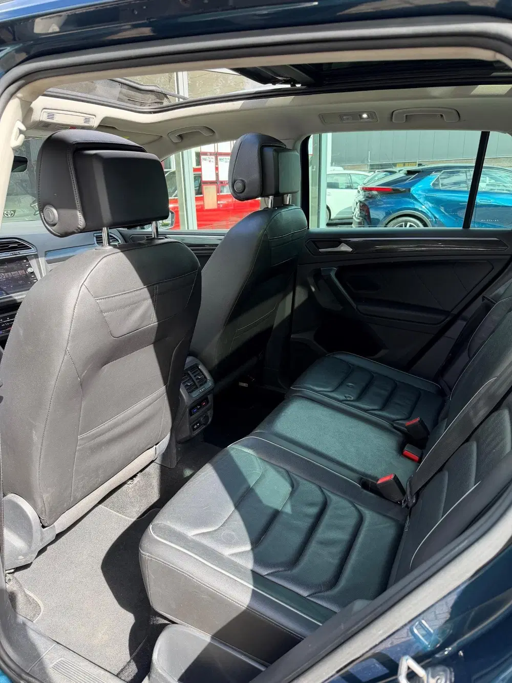 Volkswagen Tiguan 1.4 TSI eHybrid Elegance Business+ uit 2021, foto 12