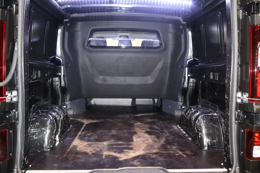 Renault Trafic 2.0 dCi 170pk L2 H1 DC Luxe Automaat uit 2024, foto 3