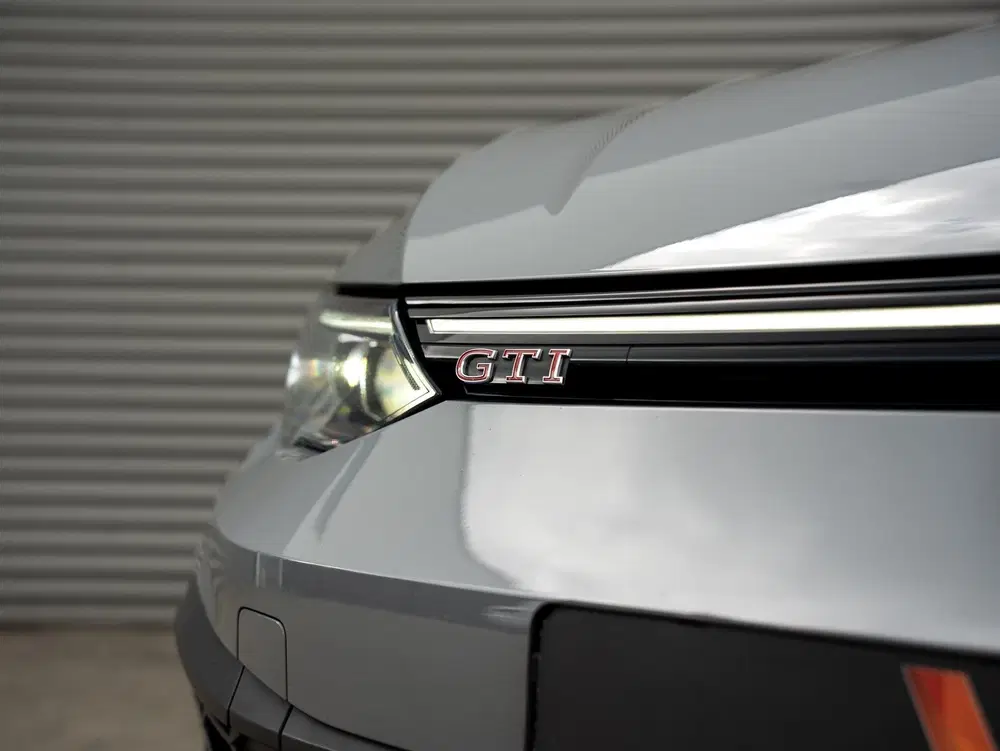 Volkswagen Golf 2.0 TSI GTI CLUBSPORT Akra Pano 27-2-2028 uit 2023, foto 4