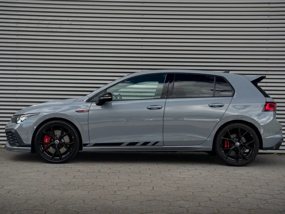 Volkswagen Golf 2.0 TSI GTI CLUBSPORT Akra Pano 27-2-2028 uit 2023, foto 9