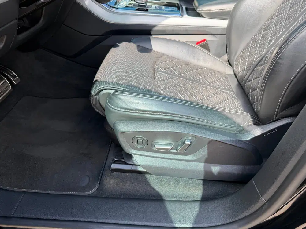 Audi Q8 50 TDI quattro S Line I PANO I Matrix I Tr uit 2020, foto 12