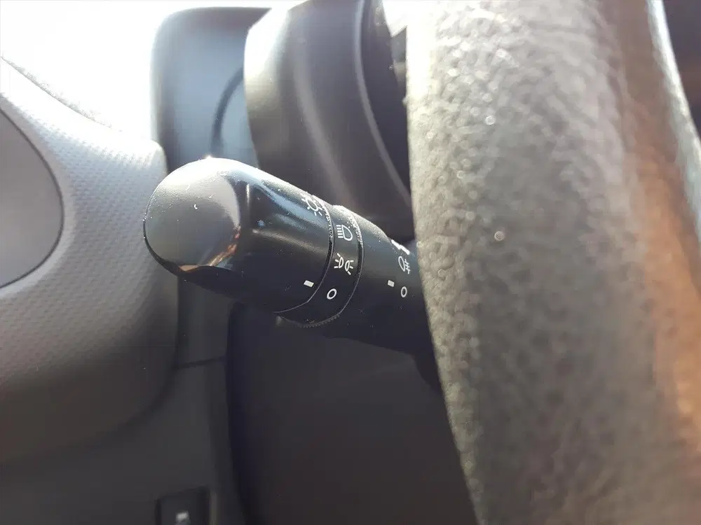 Peugeot 108 1.0 e-VTi 72pk 5D Active AIRCO uit 2021, foto 15