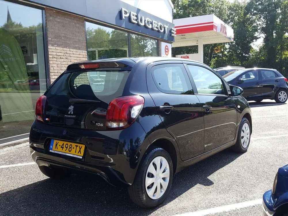 Peugeot 108 1.0 e-VTi 72pk 5D Active AIRCO uit 2021, foto 3