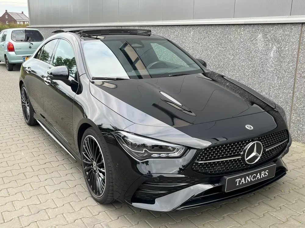 Mercedes-Benz CLA 200 AMG uit 2024, foto 8