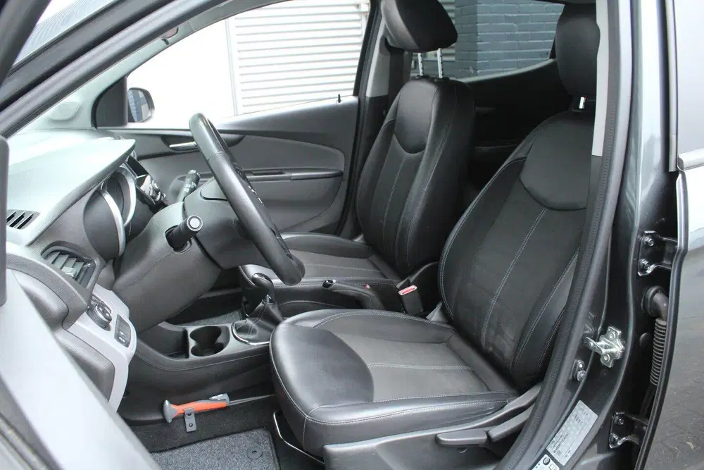 Opel Karl 1.0 ecoFLEX 75pk Innovation AUTOMAAT NL-Au uit 2019, foto 10