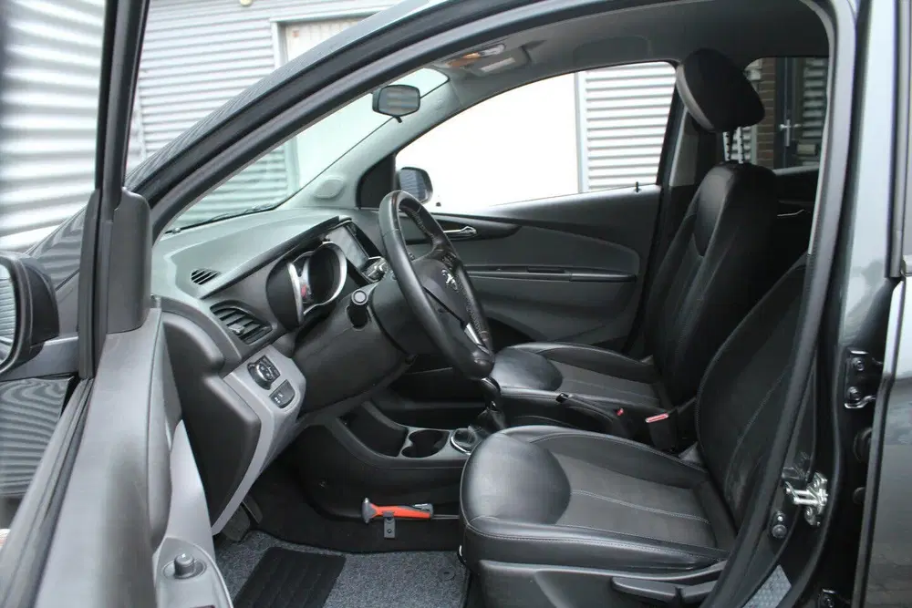 Opel Karl 1.0 ecoFLEX 75pk Innovation AUTOMAAT NL-Au uit 2019, foto 9