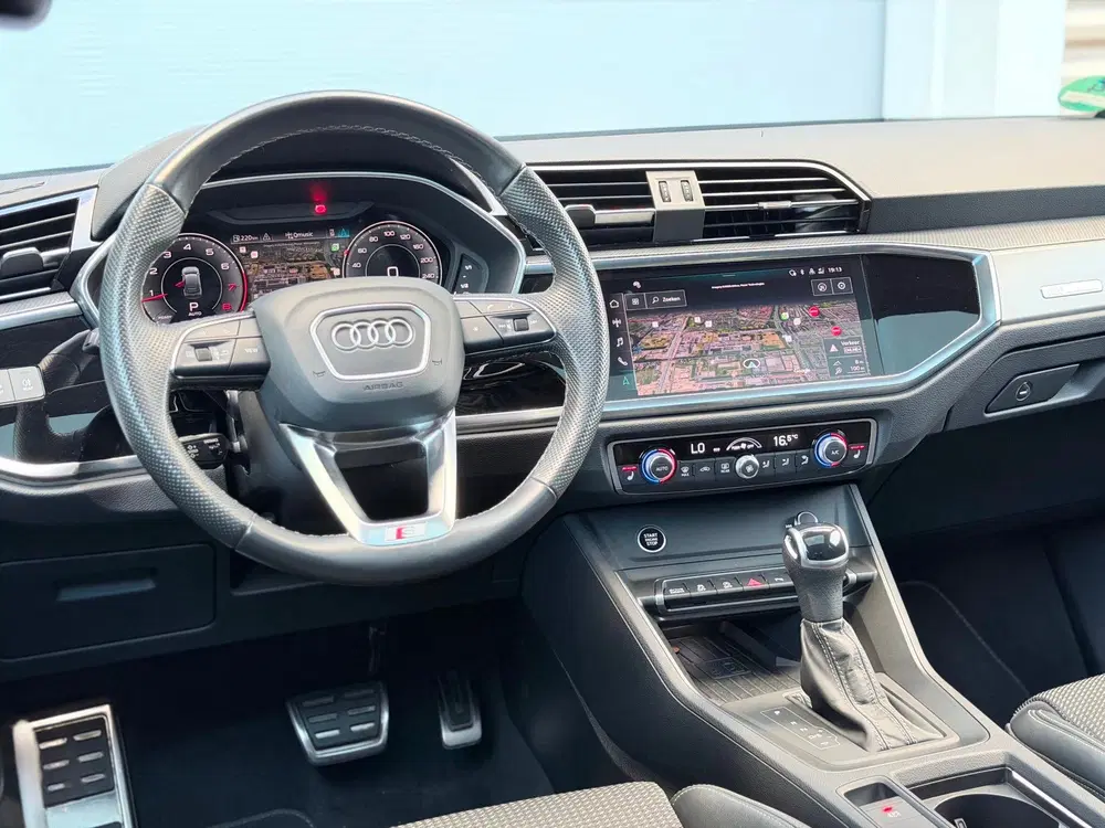 Audi Q3 35 TFSI S Edition Competition Pano uit 2024, foto 14