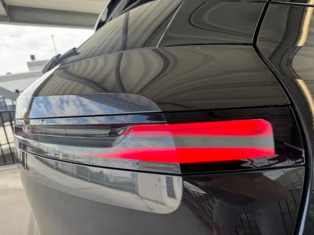 BMW iX Xdrive50 524pk uit 2022, foto 10