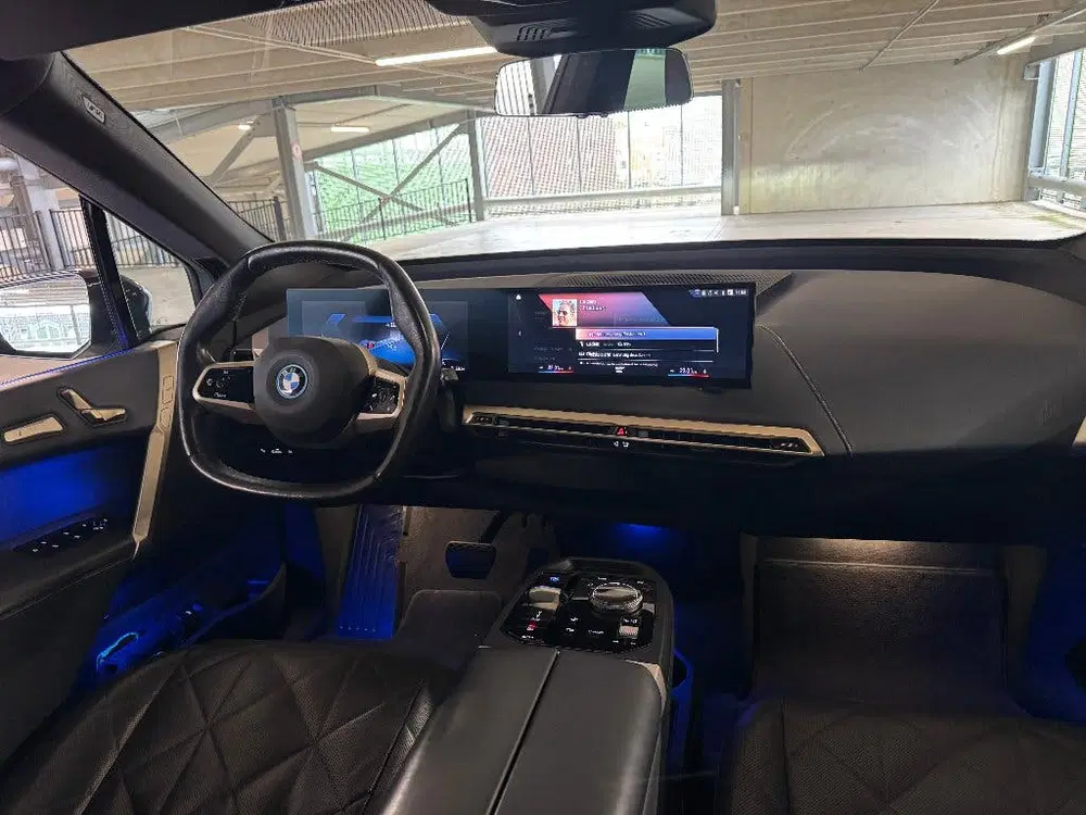 BMW iX Xdrive50 524pk uit 2022, foto 11