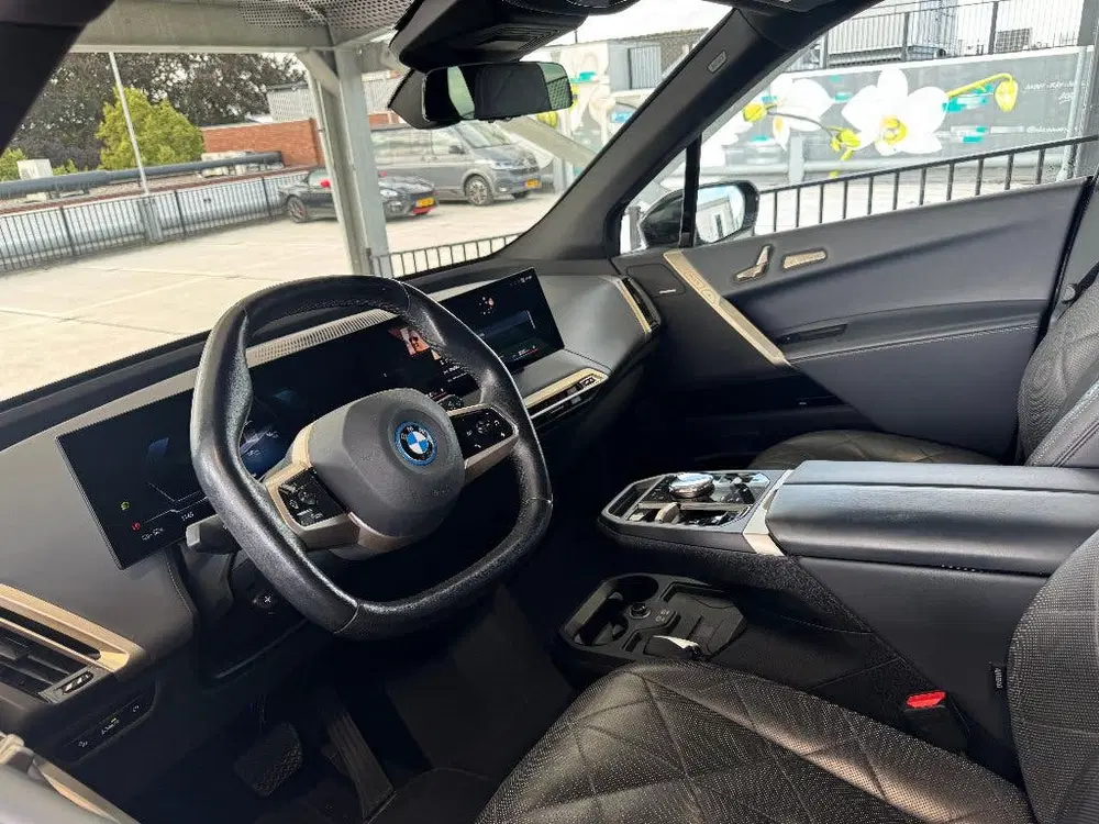 BMW iX Xdrive50 524pk uit 2022, foto 12
