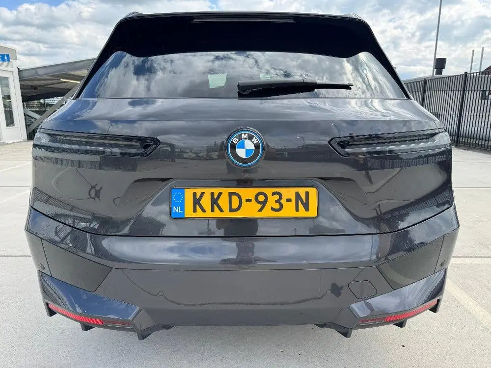 BMW iX Xdrive50 524pk uit 2022, foto 6