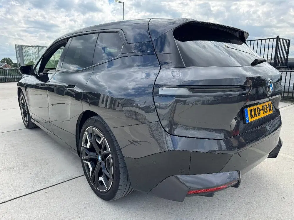 BMW iX Xdrive50 524pk uit 2022, foto 7