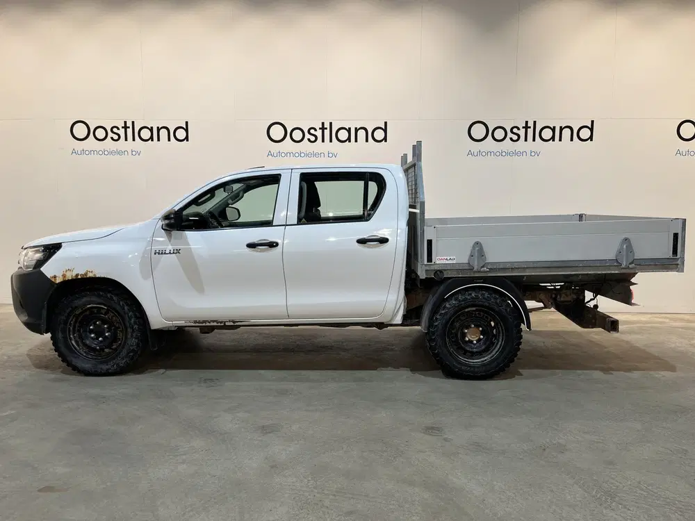 Toyota Hilux 2.4 D-4D Double Cab 150 PK 4X4 uit 2021, foto 2