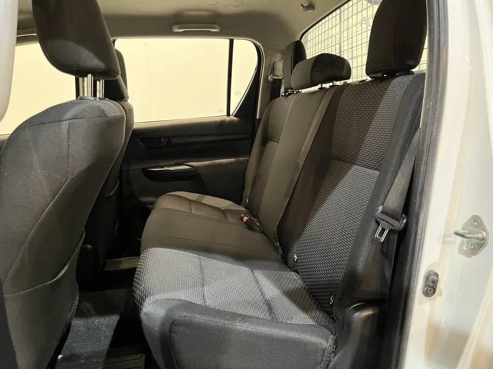 Toyota Hilux 2.4 D-4D Double Cab 150 PK 4X4 uit 2021, foto 6
