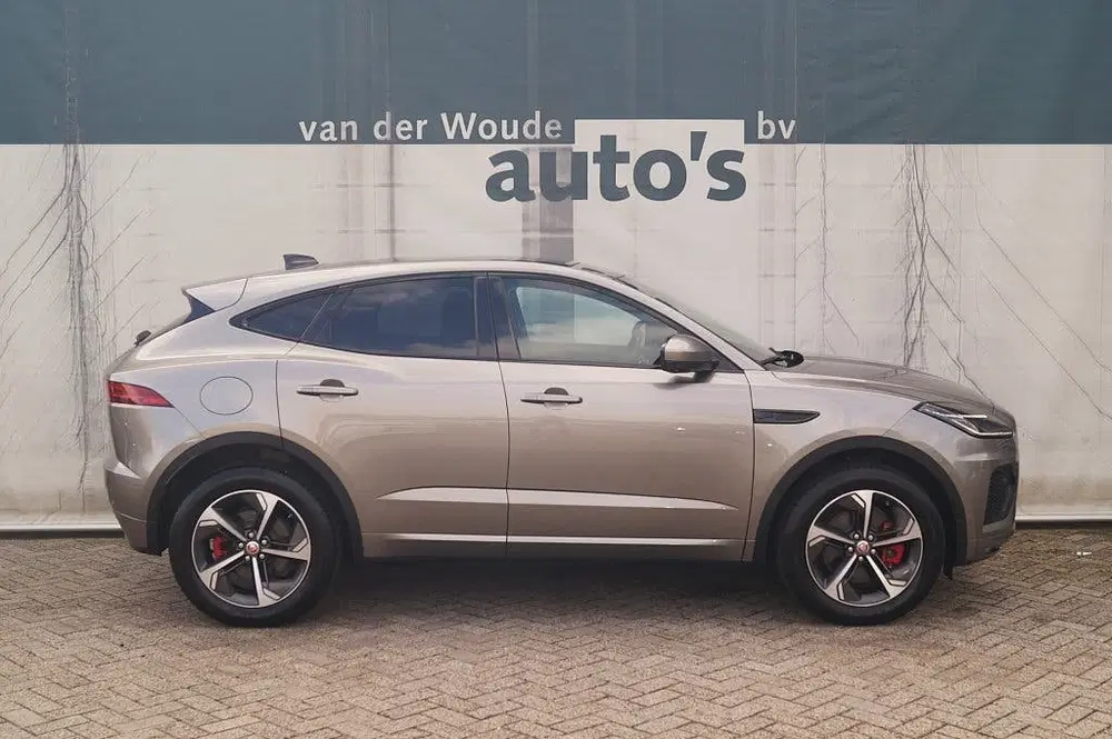 Jaguar E-Pace 1.5 P300e AWD R-Dynamic HSE -LEER-PANO-CAM uit 2021, foto 2