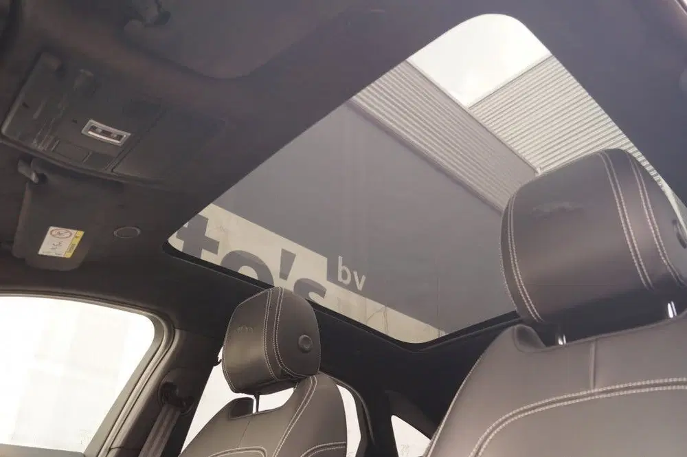 Jaguar E-Pace 1.5 P300e AWD R-Dynamic HSE -LEER-PANO-CAM uit 2021, foto 9