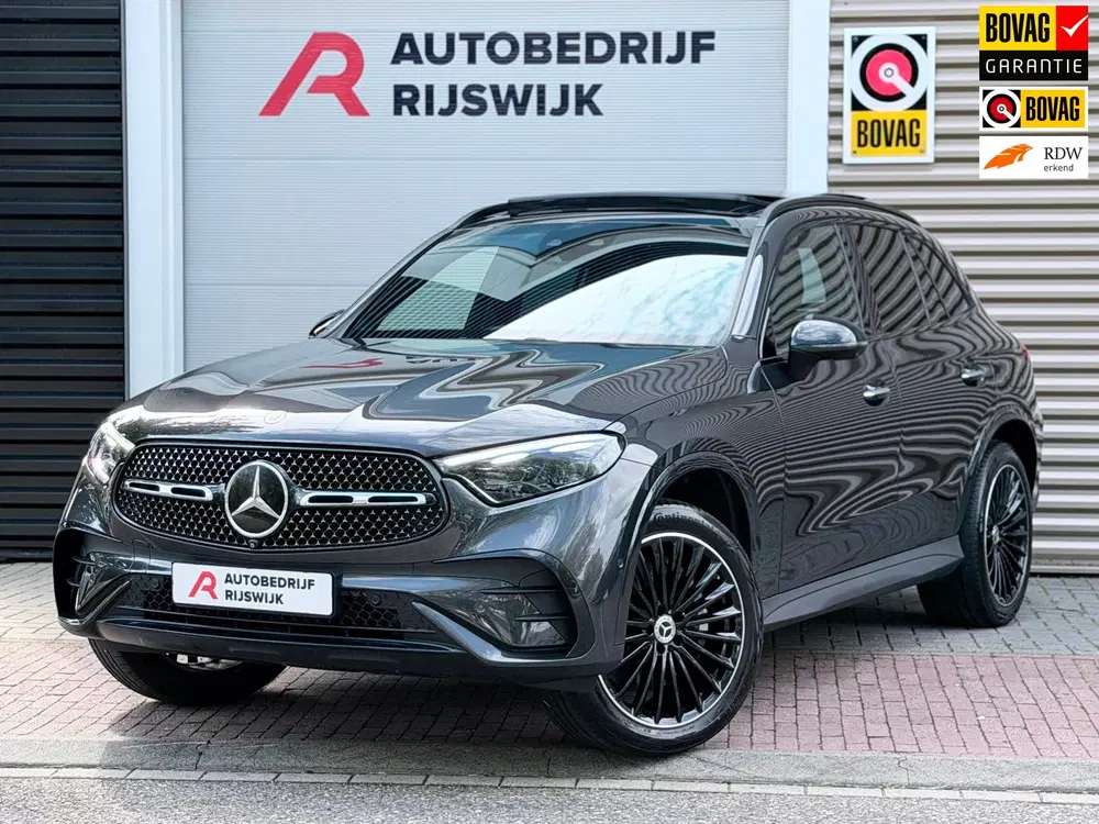 Mercedes-Benz GLC 400e 4MATIC AMG Pano uit 2023