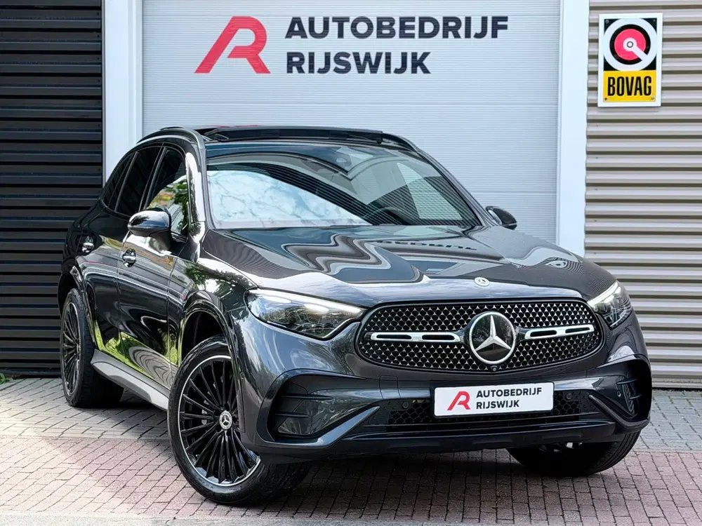 Mercedes-Benz GLC 400e 4MATIC AMG Pano uit 2023, foto 6