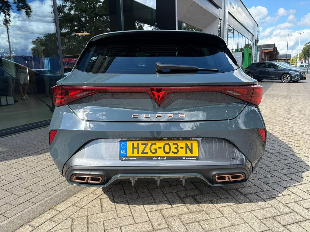 Cupra Leon 1.5 TSI e-Hybrid VZ Performance 272PK uit 2025, foto 3