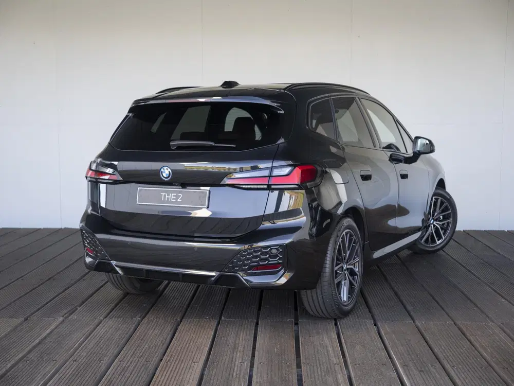 BMW 2-serie Active Tourer 225e xDrive High Executive uit 2026, foto 2