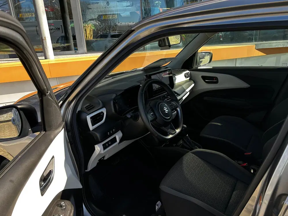 Suzuki Swift 1.2 Style Smart Hybrid uit 2025, foto 15