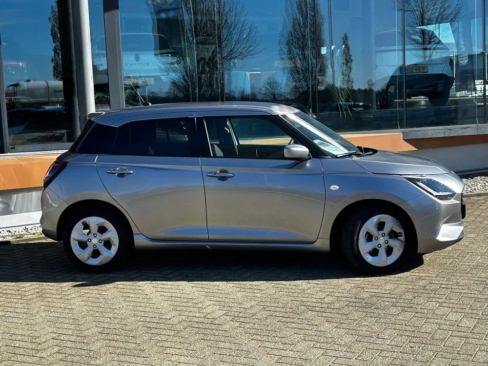 Suzuki Swift 1.2 Style Smart Hybrid uit 2025, foto 7