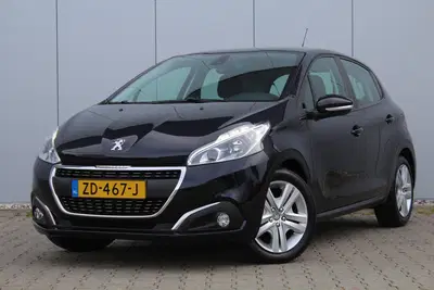 Peugeot 208 1.2 PureTech Signature uit 2019