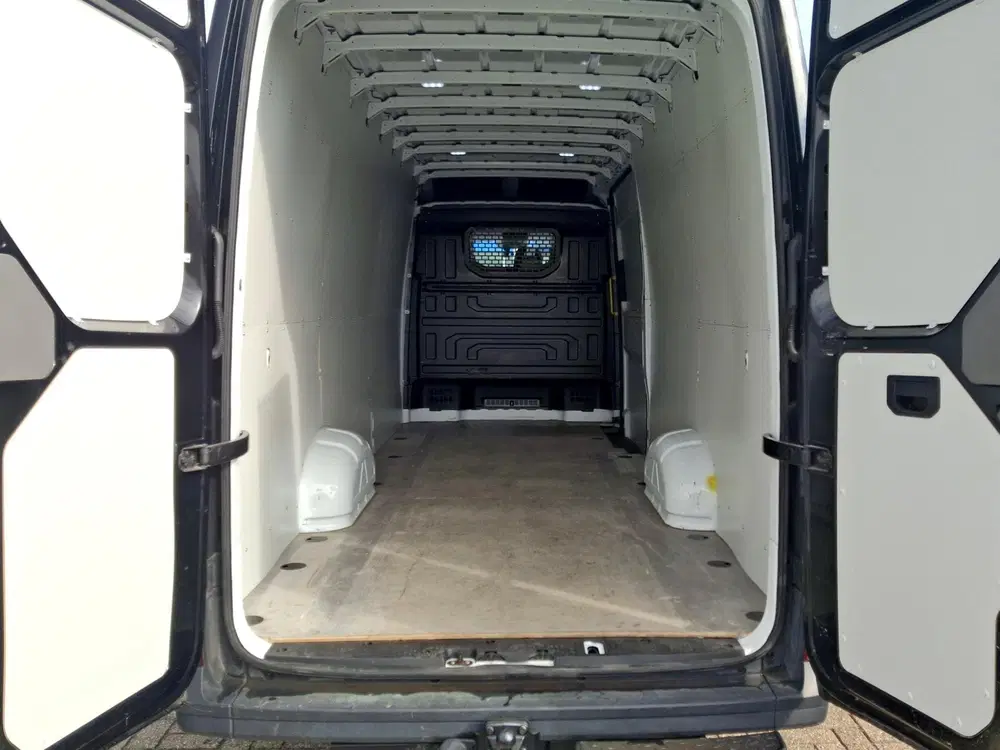 Volkswagen Crafter 35 2.0 TDI L5H3 177PK AUTOMAAT uit 2019, foto 2