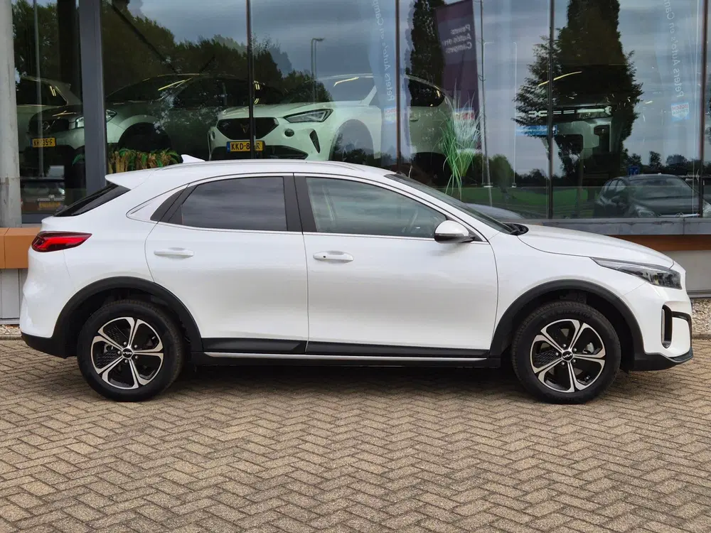 Kia XCeed 1.6 GDI PHEV Dynamic Line uit 2024, foto 2