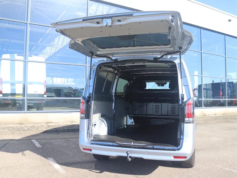 Mercedes-Benz Vito 119 CDI L3 Select uit 2024, foto 3