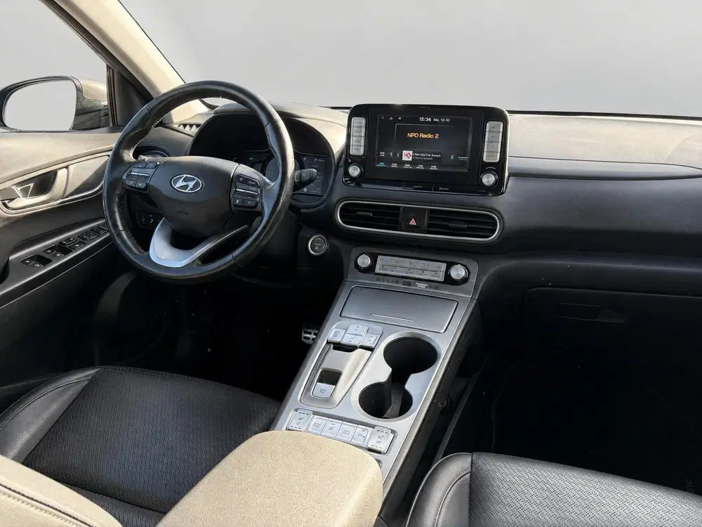 Hyundai KONA EV Premium 64 kWh Trekhaak SOH 92% uit 2019, foto 11