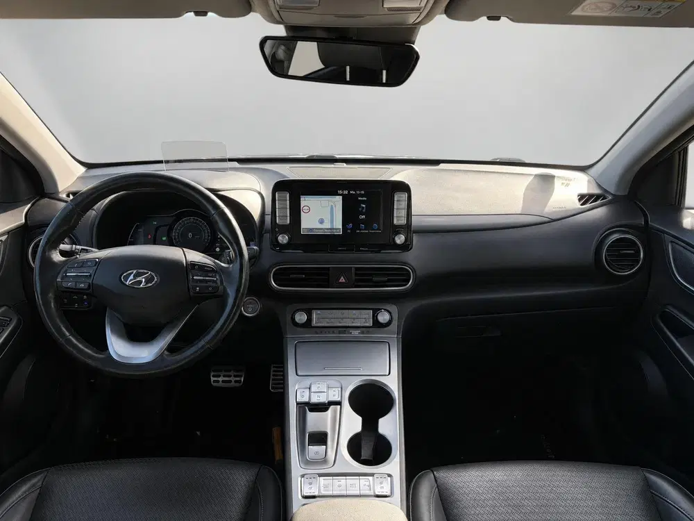 Hyundai KONA EV Premium 64 kWh Trekhaak SOH 92% uit 2019, foto 2