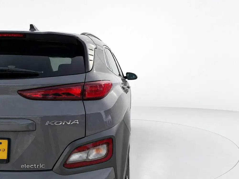 Hyundai KONA EV Premium 64 kWh Trekhaak SOH 92% uit 2019, foto 9