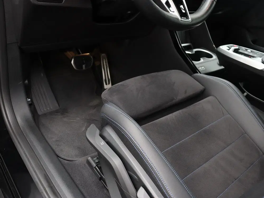 BMW X1 xDrive25e M Sportpakket uit 2023, foto 13