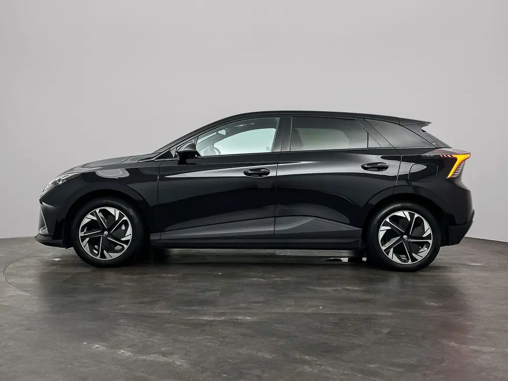 MG MG4 4 Luxury 64 kWh uit 2023, foto 2
