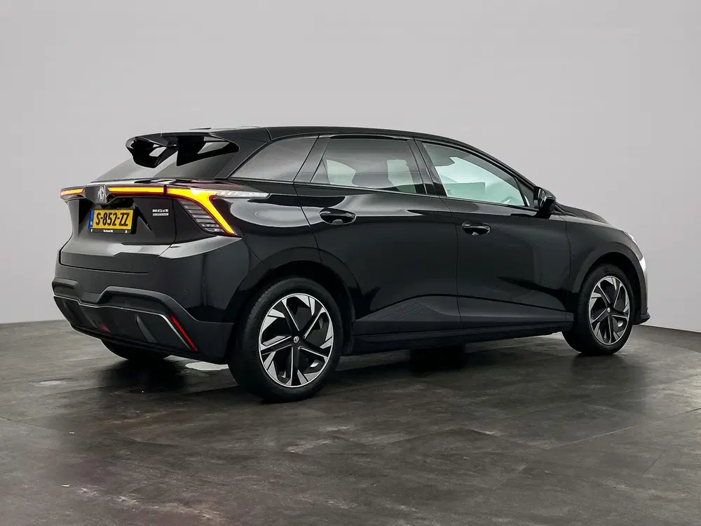 MG MG4 4 Luxury 64 kWh uit 2023, foto 5