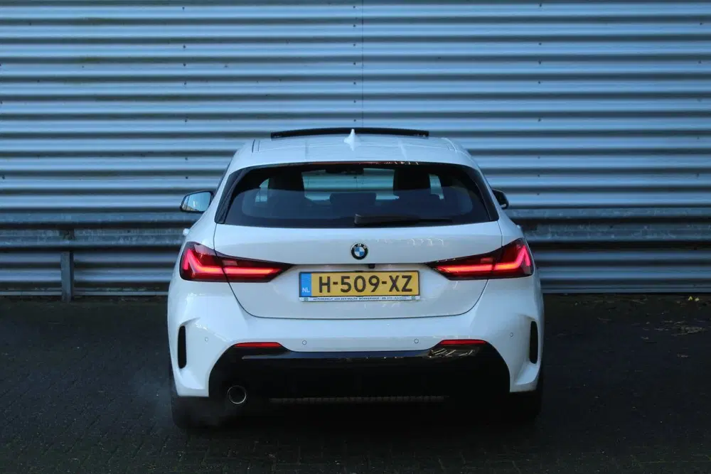 BMW 1-serie 118i 141pk High Executive Edition AUTOMAAT uit 2020, foto 6