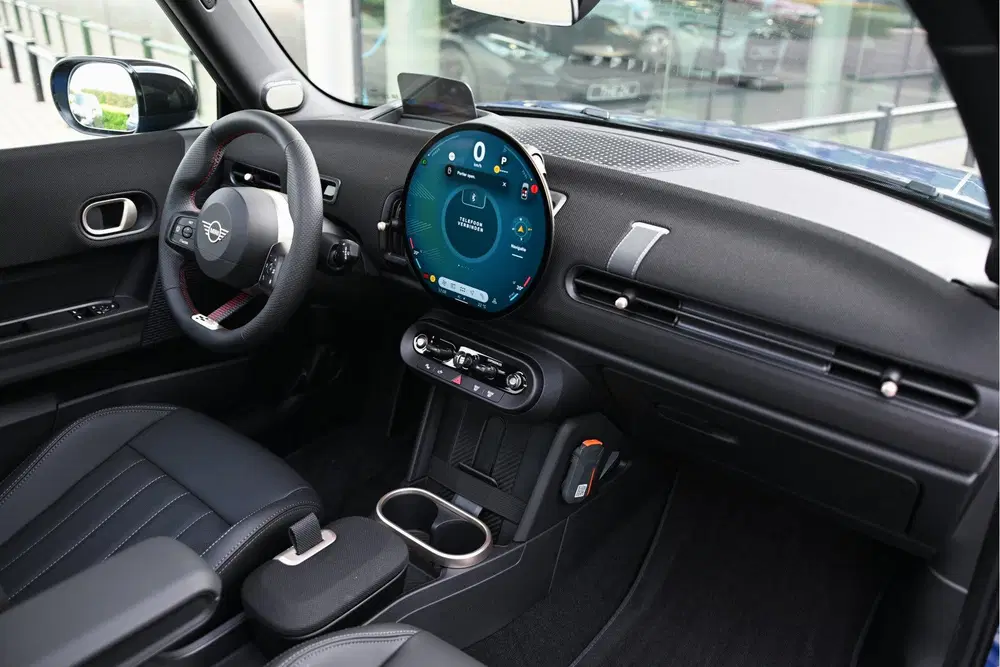Mini Hatchback Cooper C Automaat uit 2026, foto 3