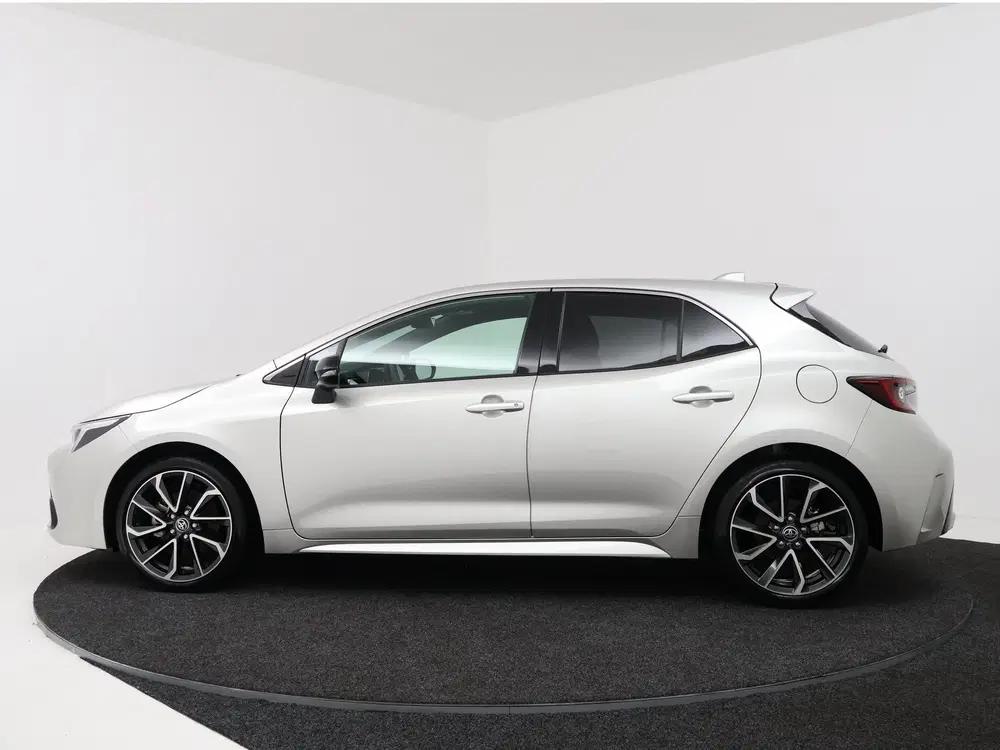 Toyota Corolla Hybrid 180 Executive uit 2026, foto 3