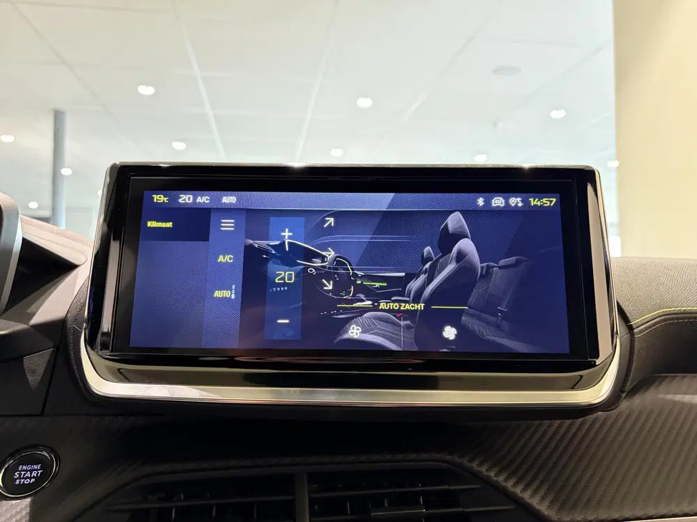 Peugeot 208 1.2 Hybrid 145 e-DCS6 GT NAVIGATIE uit 2026, foto 14