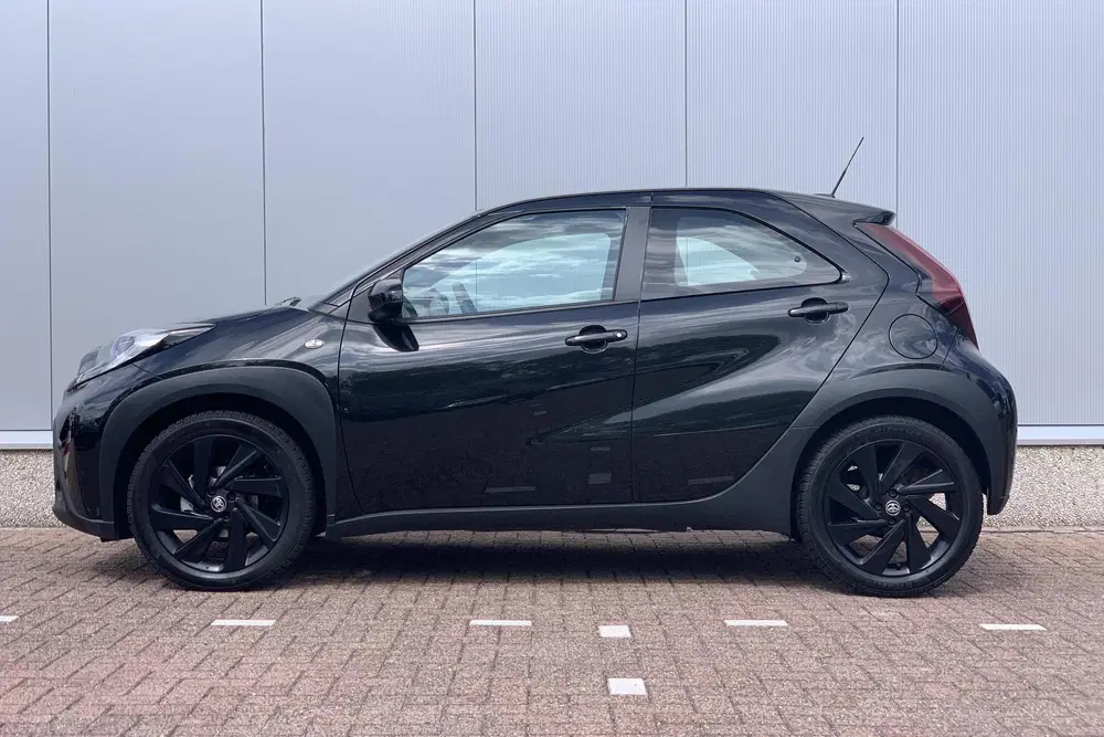 Toyota Aygo X 1.0 VVT-i S-CVT Play uit 2024, foto 4