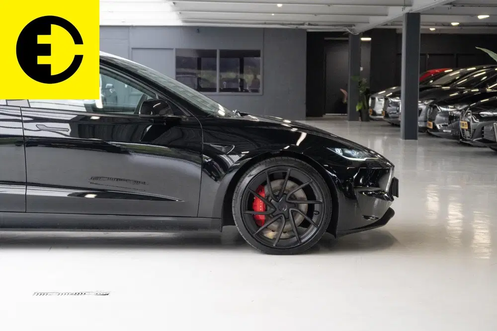 Tesla Model 3 Performance AWD 78 kWh uit 2024, foto 14