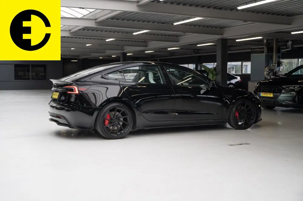 Tesla Model 3 Performance AWD 78 kWh uit 2024, foto 15