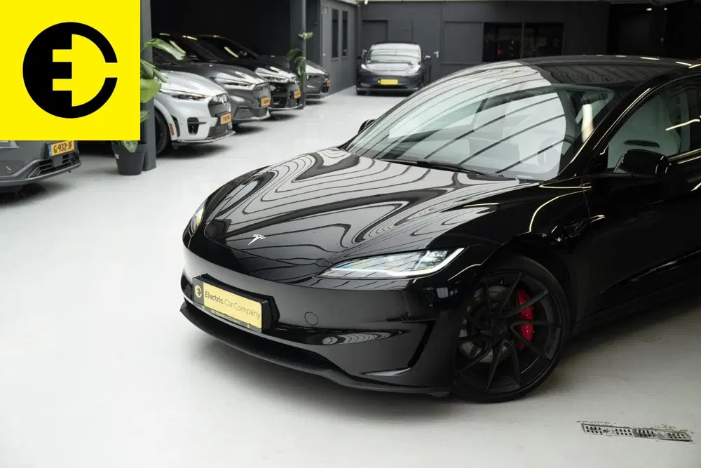 Tesla Model 3 Performance AWD 78 kWh uit 2024, foto 3